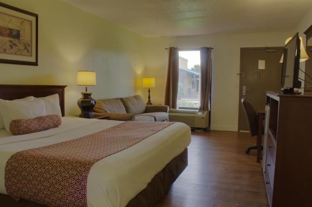 Room image 3