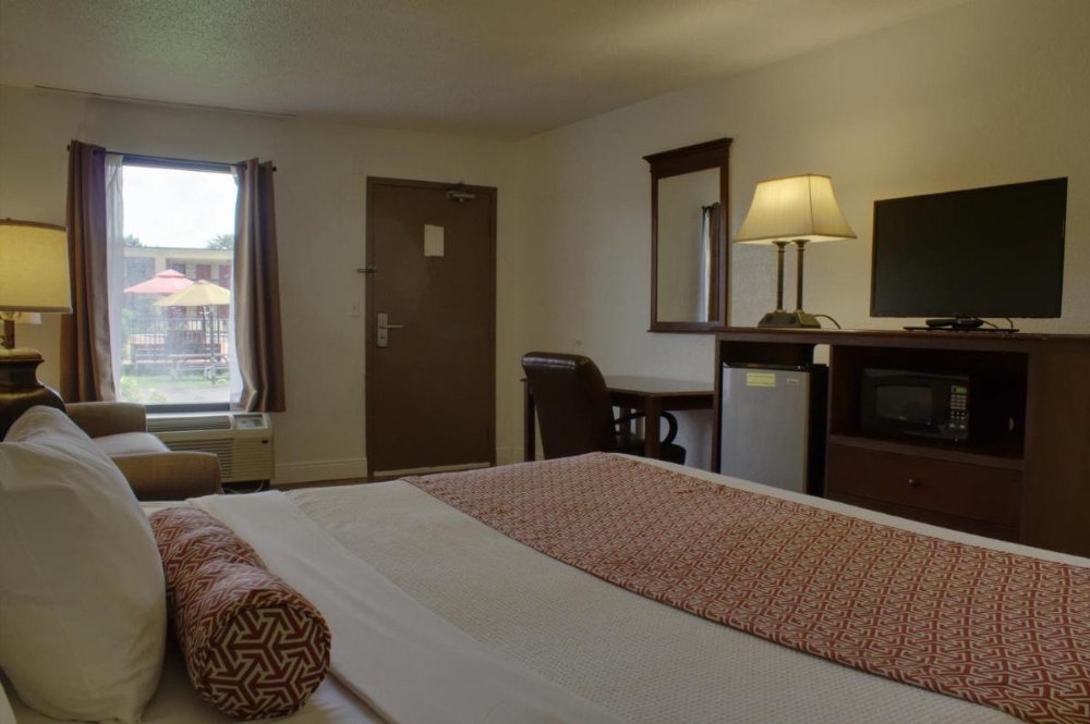 Room image 4