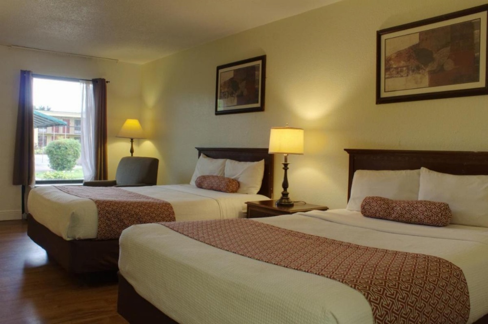 Room image 3